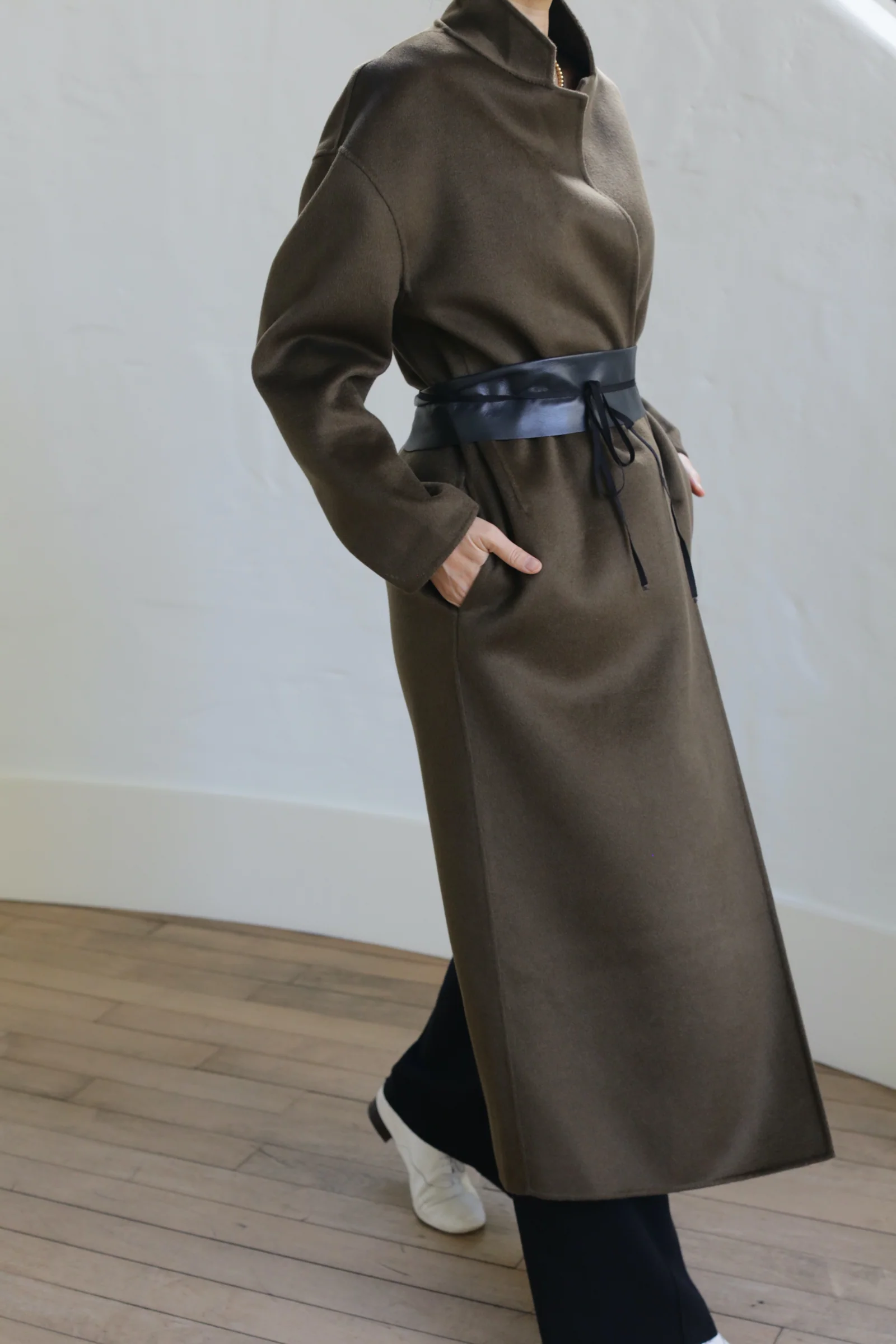 Bamford Long Double-face Cashmere | Olive - Image 6