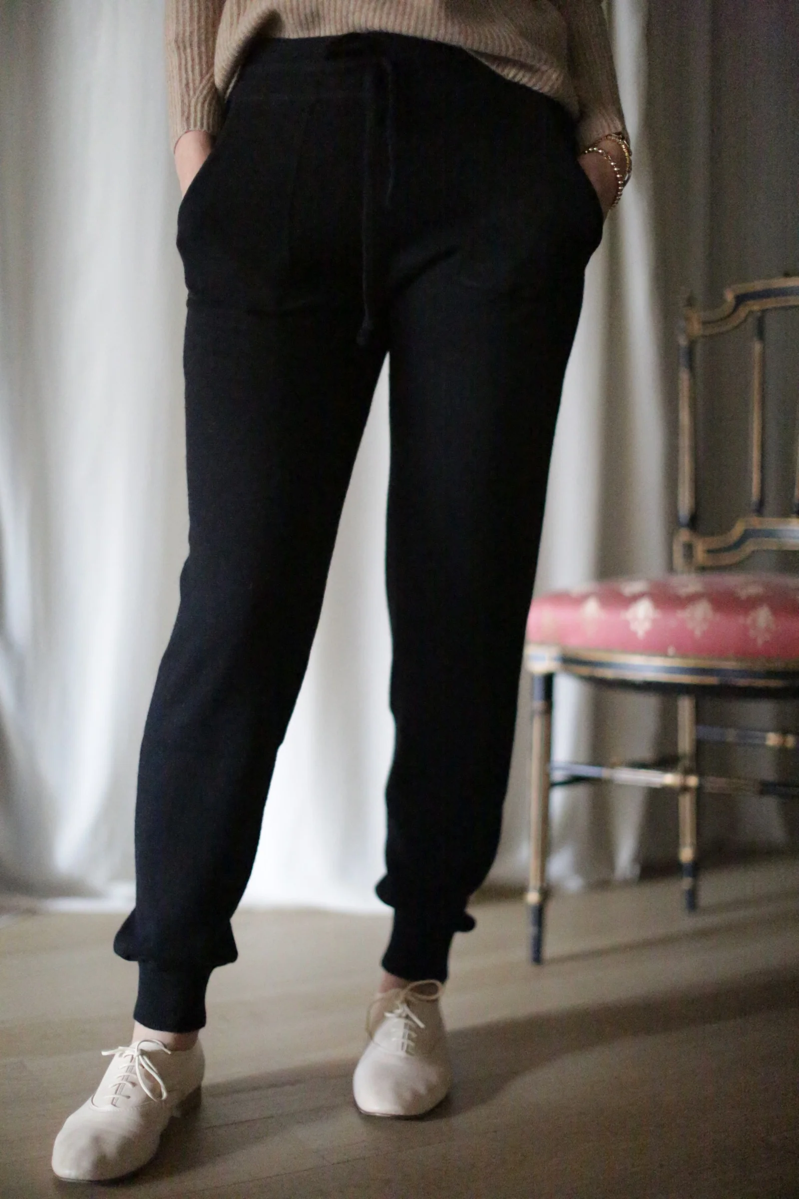 Cashmere Joggers - Image 3