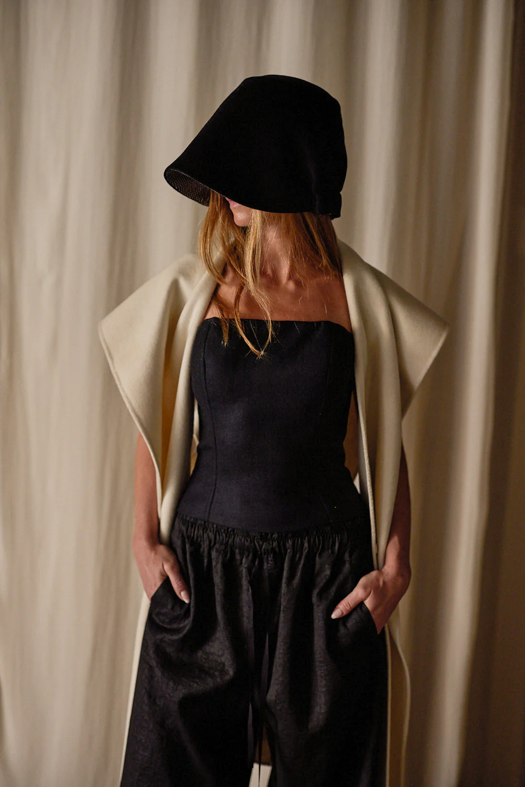 Doubleface Cashmere X-Cape - Image 4